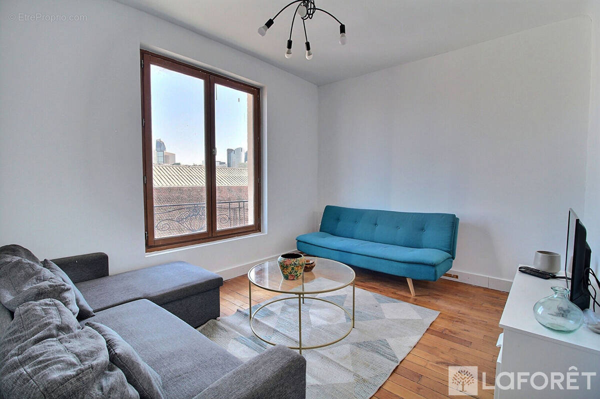 Appartement à LA GARENNE-COLOMBES