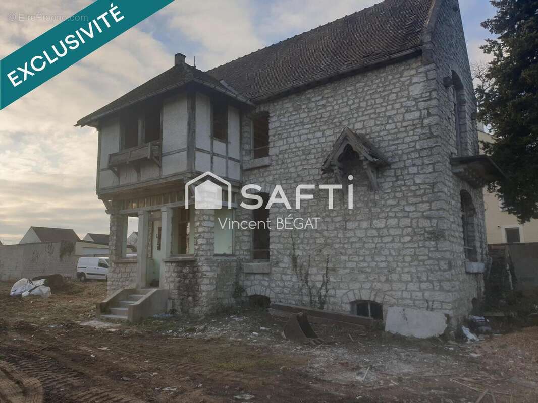 Photo 4 - Maison à VENEUX-LES-SABLONS