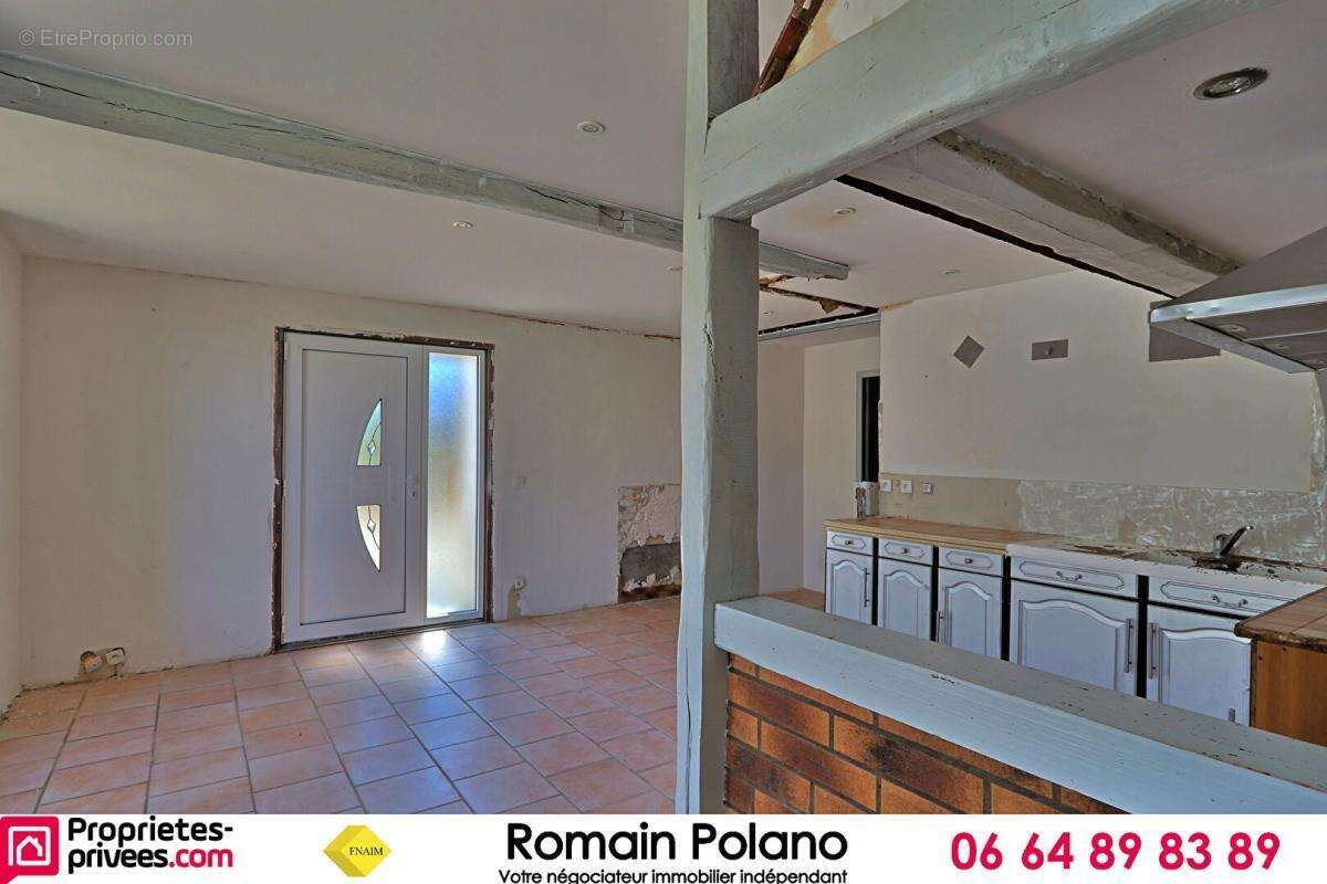 Maison 5 pièces de 166m² avec dépendance - photo 3