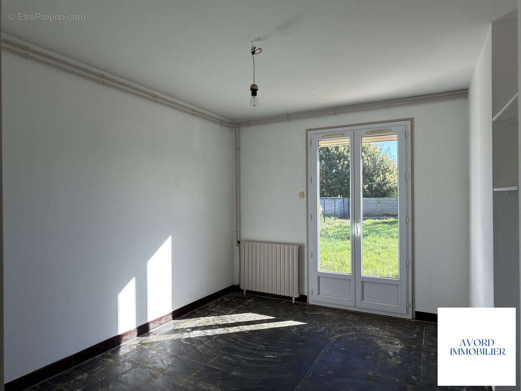 Maison à FARGES-EN-SEPTAINE