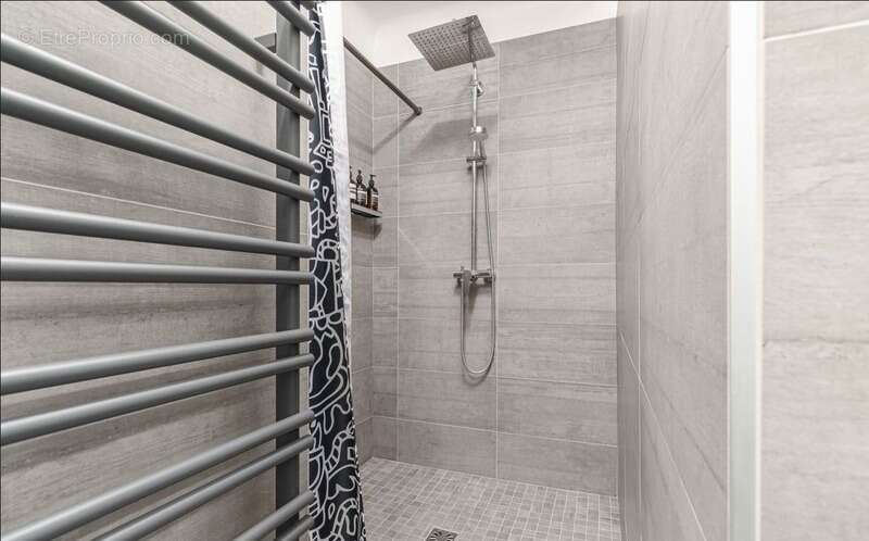 Appartement à PARIS-2E