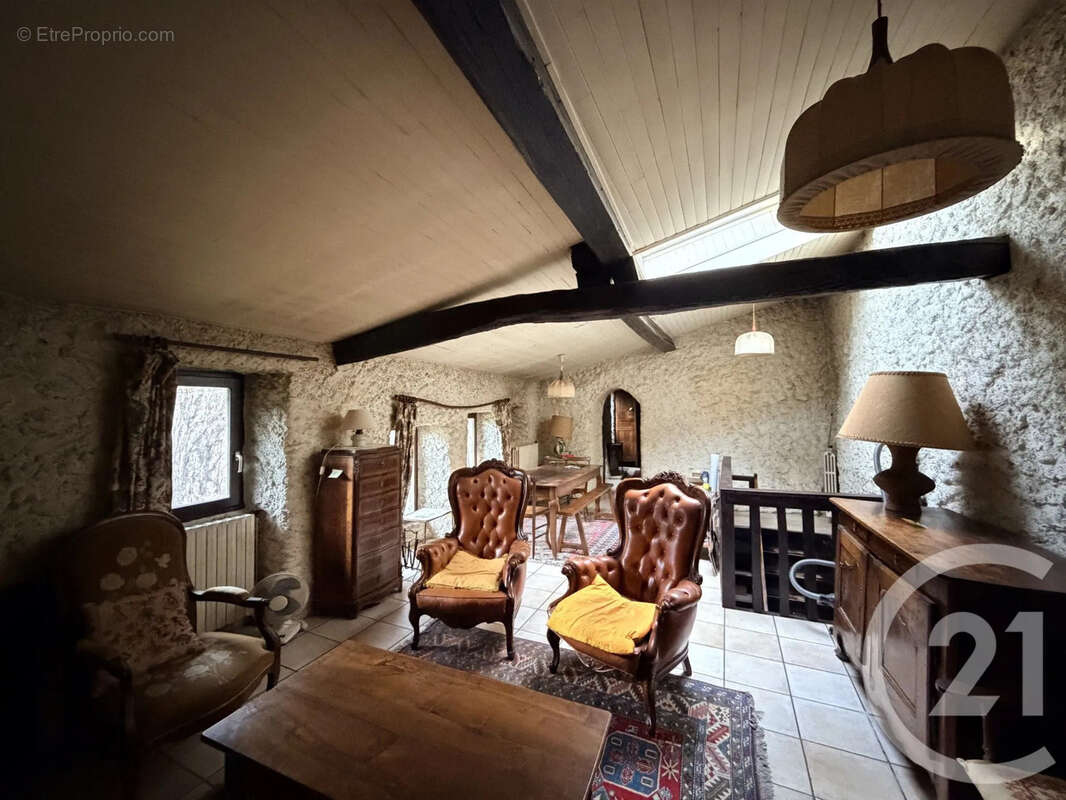 Maison à VERNOSC-LES-ANNONAY