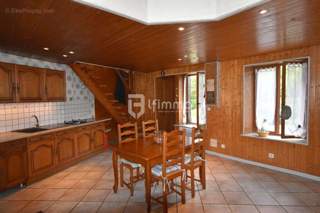 Maison à MORIVILLE