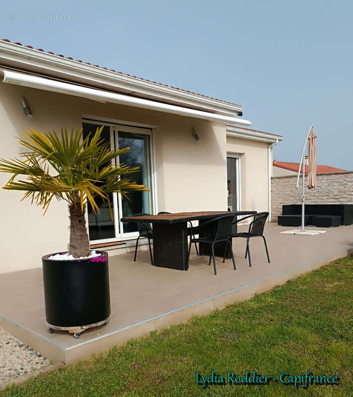 Maison à LUZILLAT