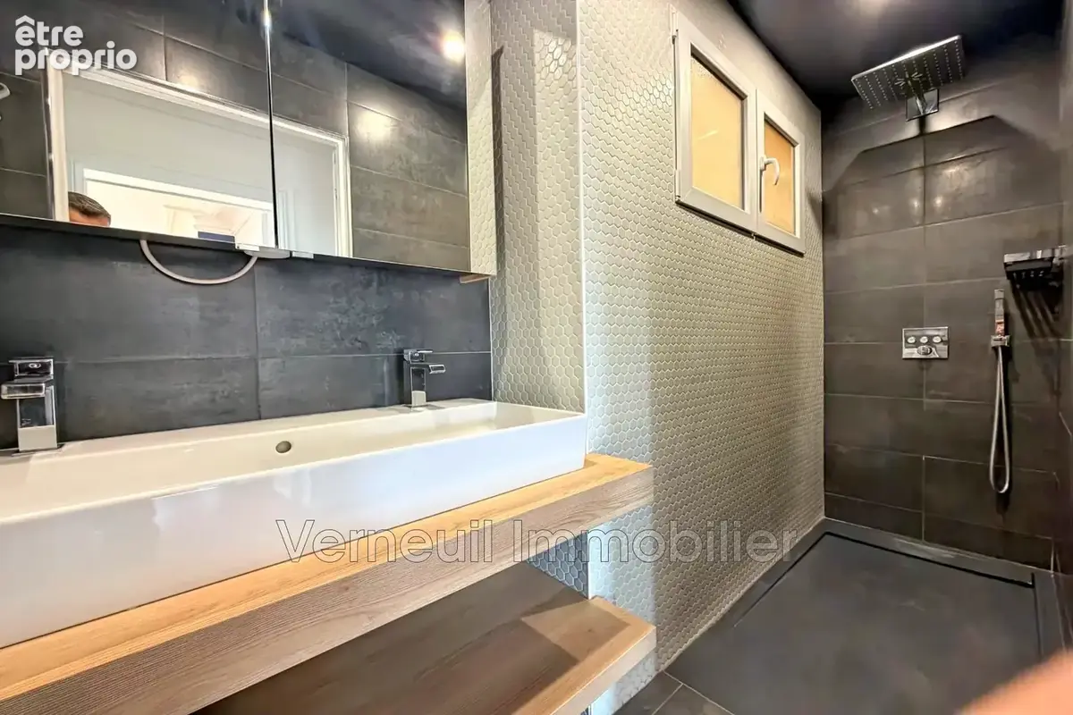 Appartement 3 pièces 70 m² à vendre à Paris-10e (75010) - photo 7