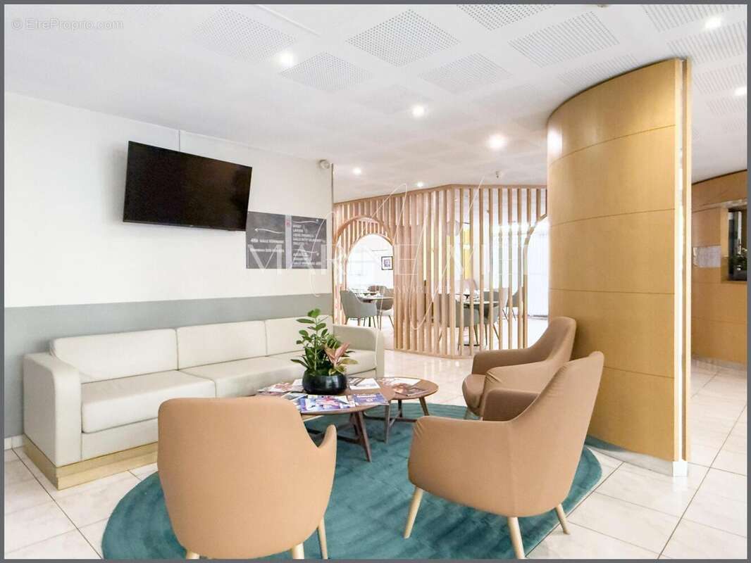 Photo 9 - Appartement à COURBEVOIE