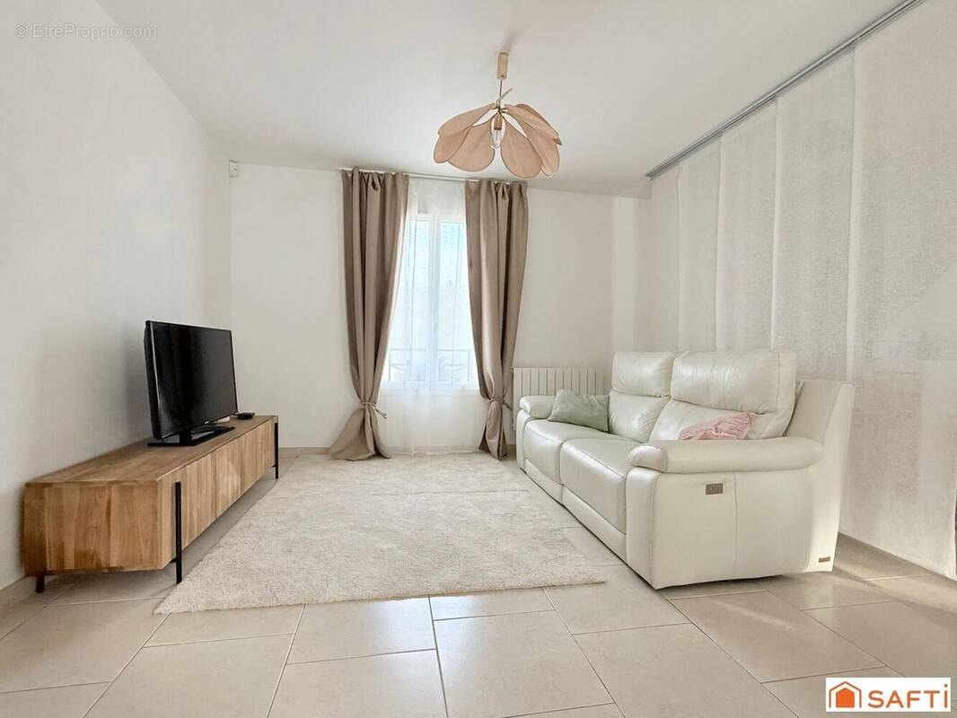 Photo 1 - Maison à BONNIERES-SUR-SEINE