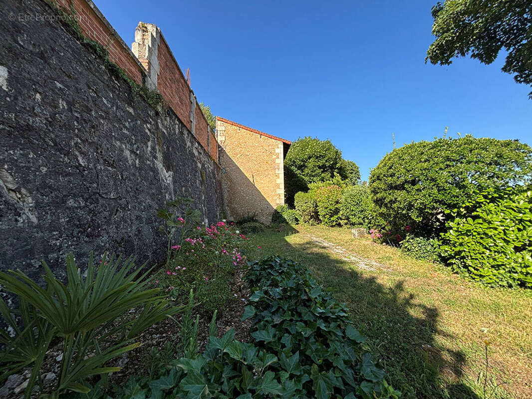 Maison Poitiers 8 pièce(s) 165 m² - photo 4