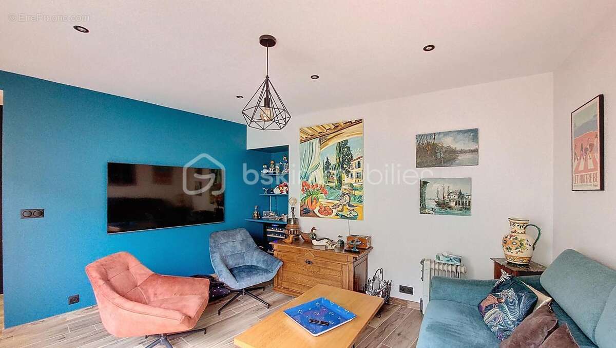 Maison à SAINT-VAAST-LA-HOUGUE