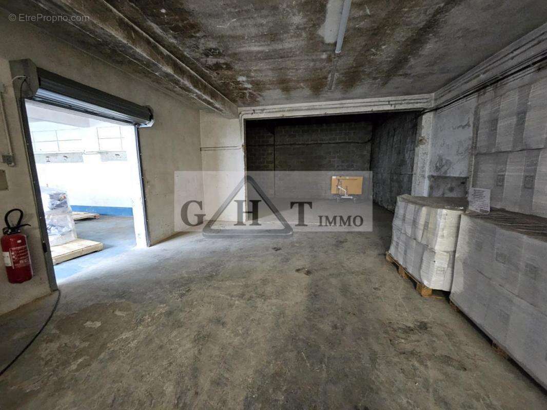 Commerce à CLAYE-SOUILLY