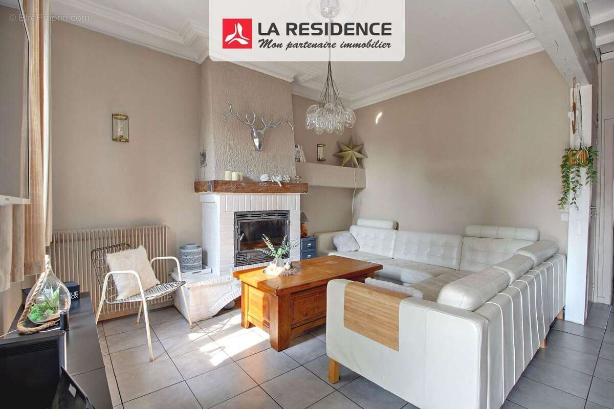 Maison 127 m² à Saint-Etienne-Du-Rouvray  - photo 3