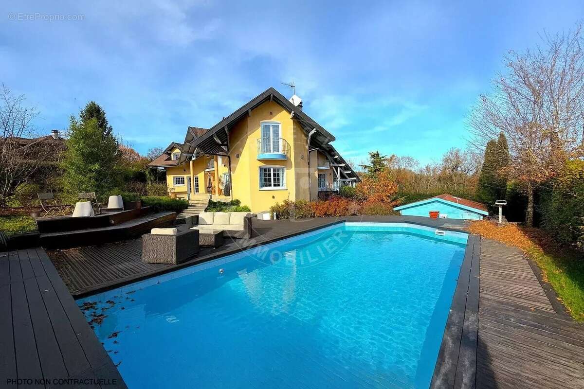 Appartement à CHAPEIRY