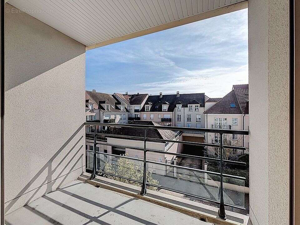 Appartement à MONTIGNY-LE-BRETONNEUX