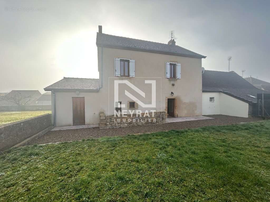 Maison à RIGNY-SUR-ARROUX