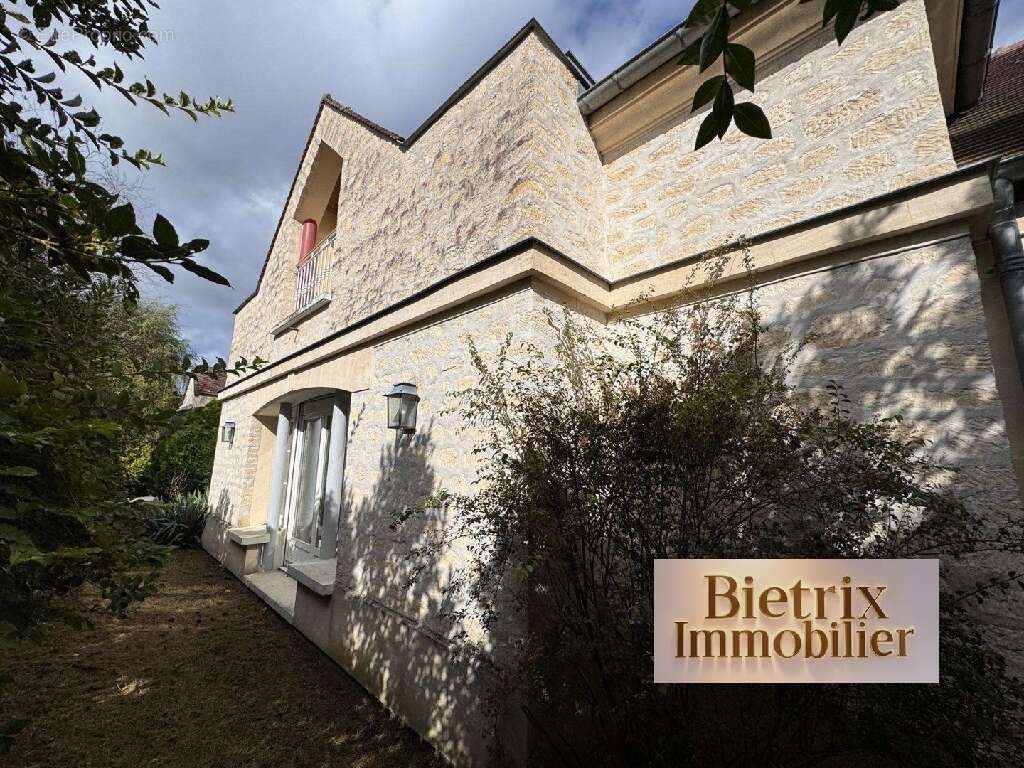 Maison à L'ISLE-ADAM