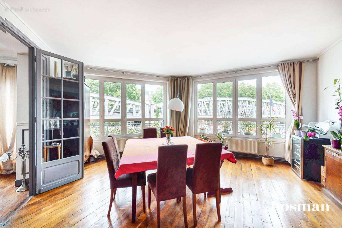Appartement à PARIS-10E