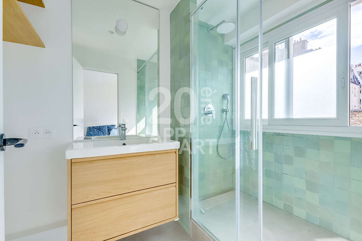 Appartement à PARIS-20E