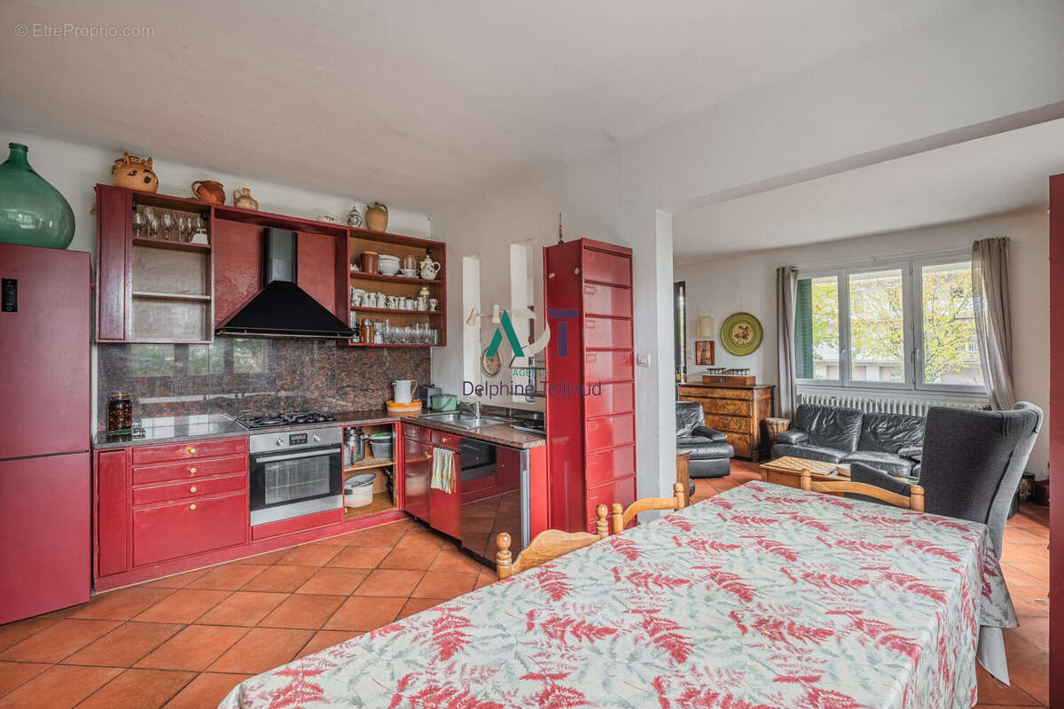 Maison à ECHIROLLES