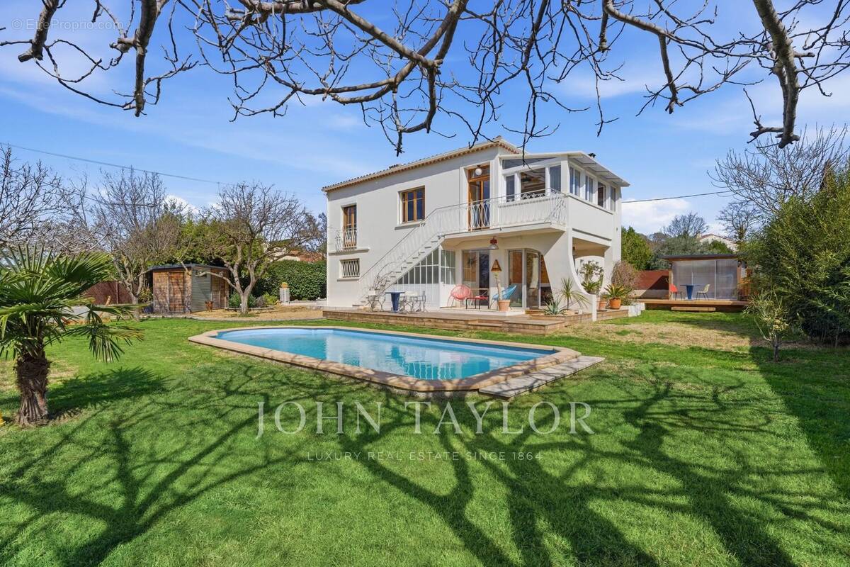 Maison à AIX-EN-PROVENCE