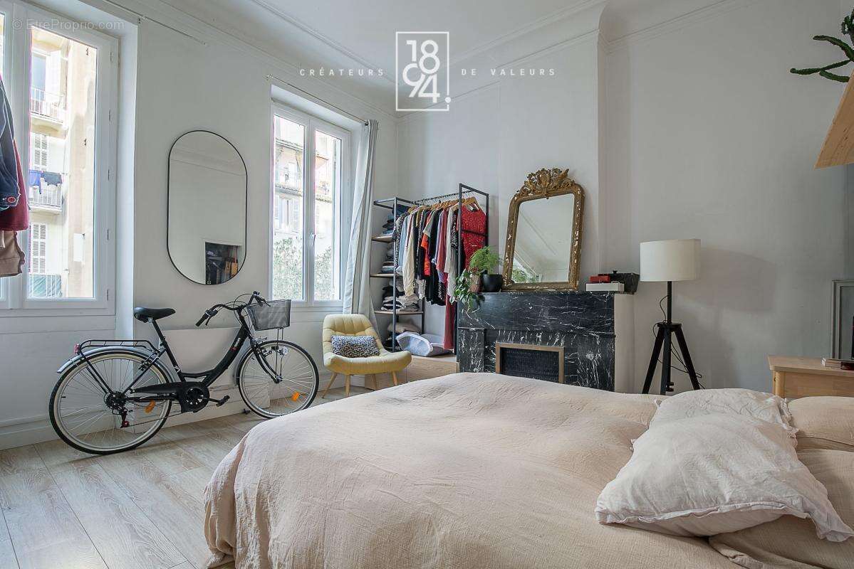 Appartement à MARSEILLE-5E