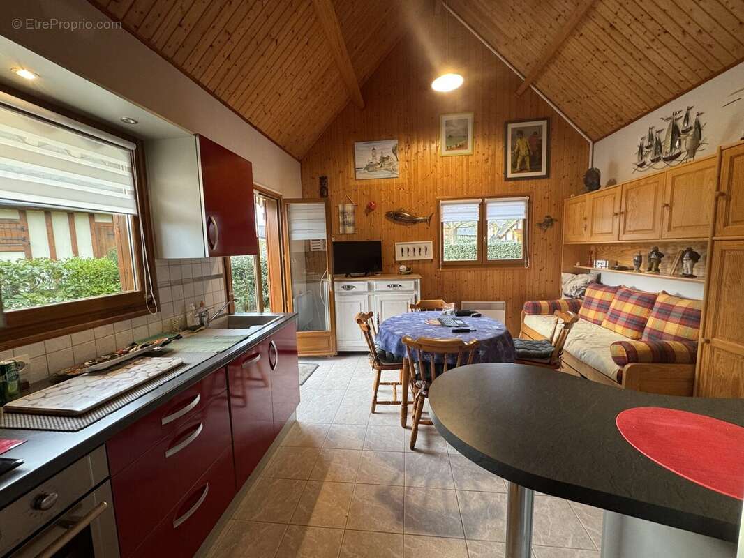 Maison à MERVILLE-FRANCEVILLE-PLAGE