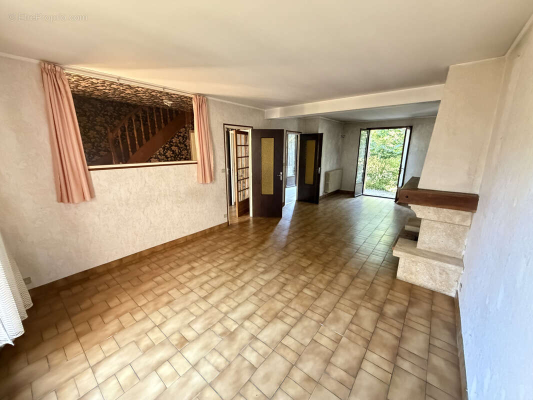 Maison 5 chambres avec fort potentiel - photo 4
