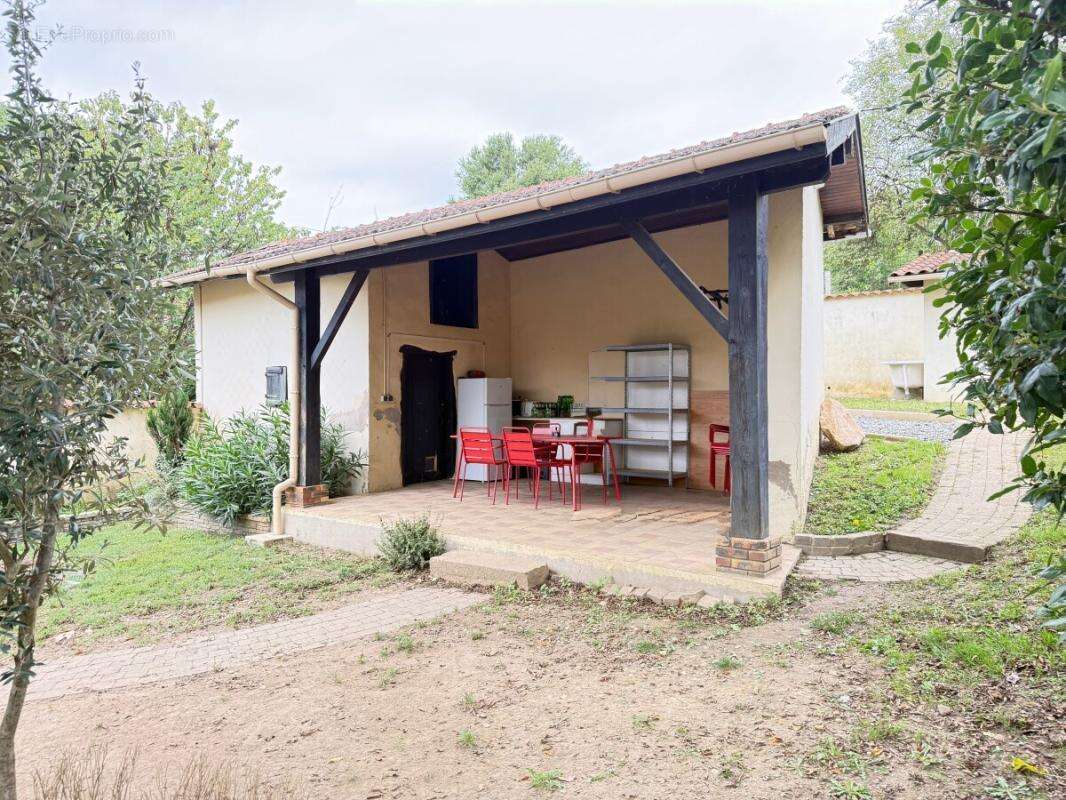 Maison à L&#039;ABERGEMENT-CLEMENCIAT
