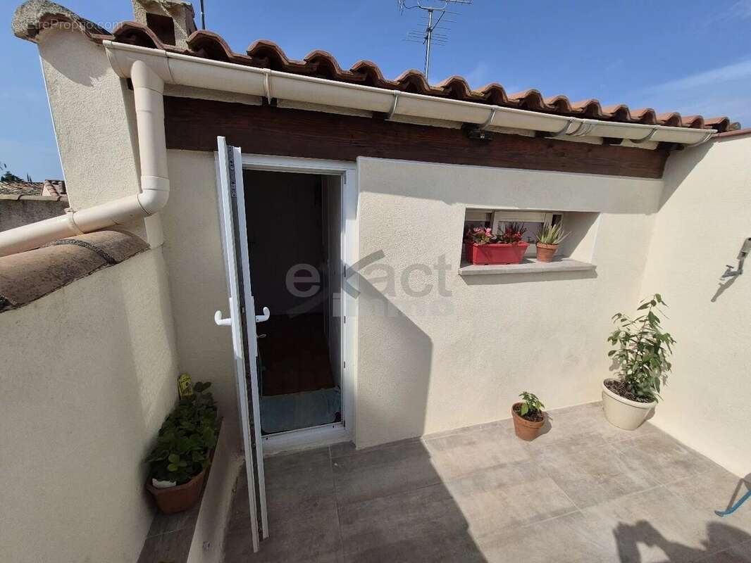 Maison à COURNONTERRAL