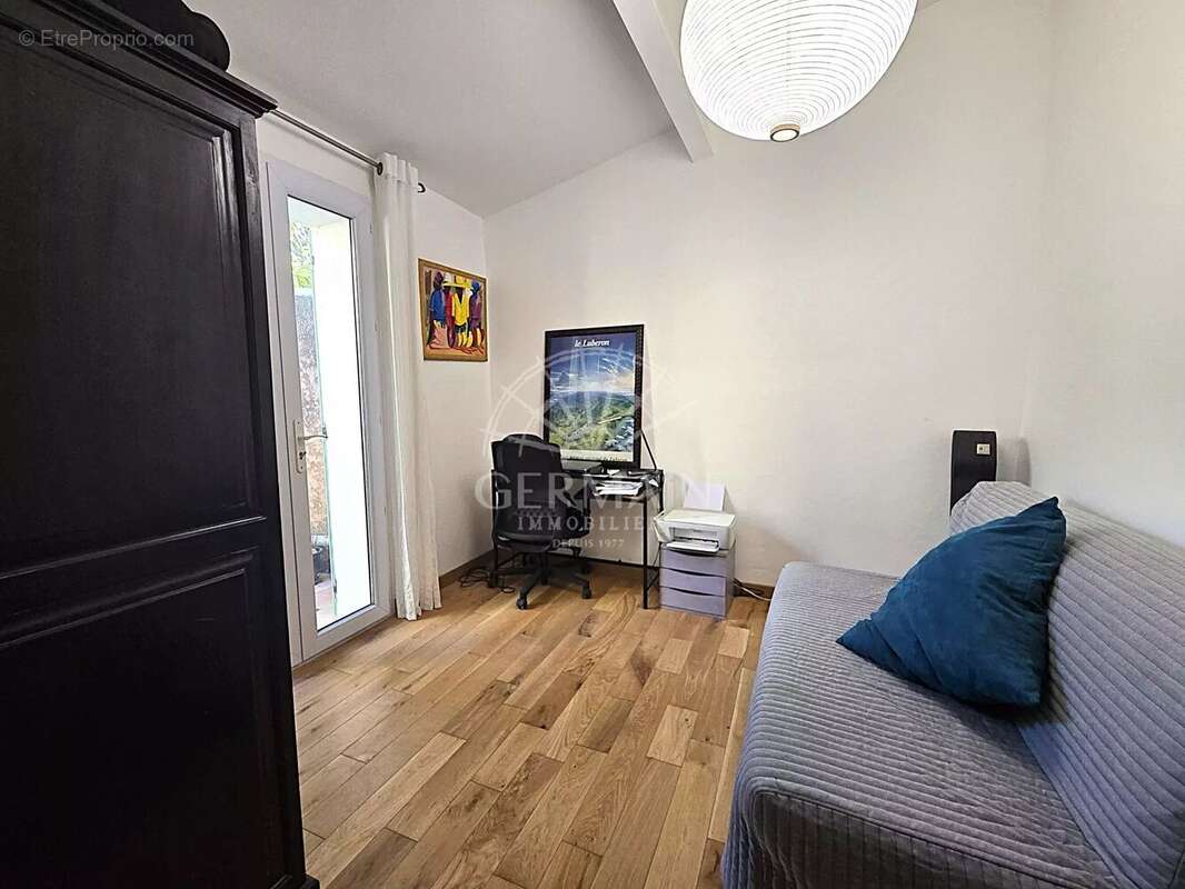 Maison à L&#039;ISLE-SUR-LA-SORGUE