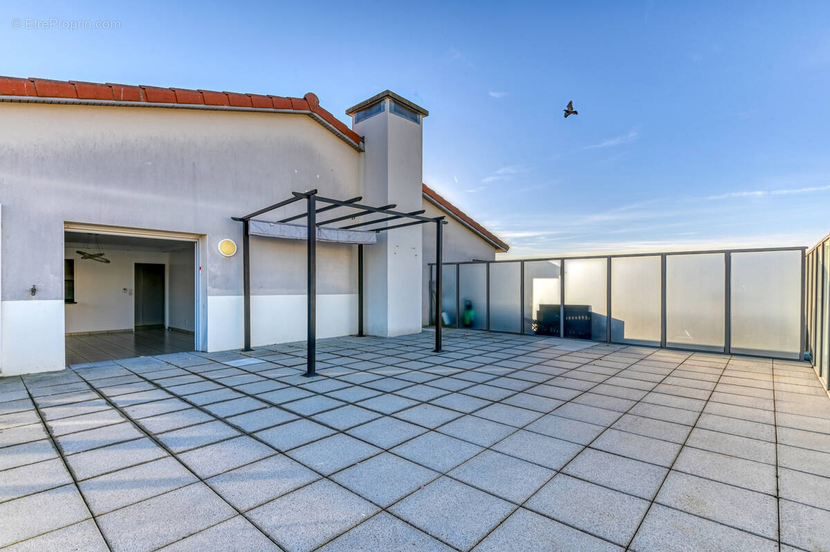 Appartement à TASSIN-LA-DEMI-LUNE