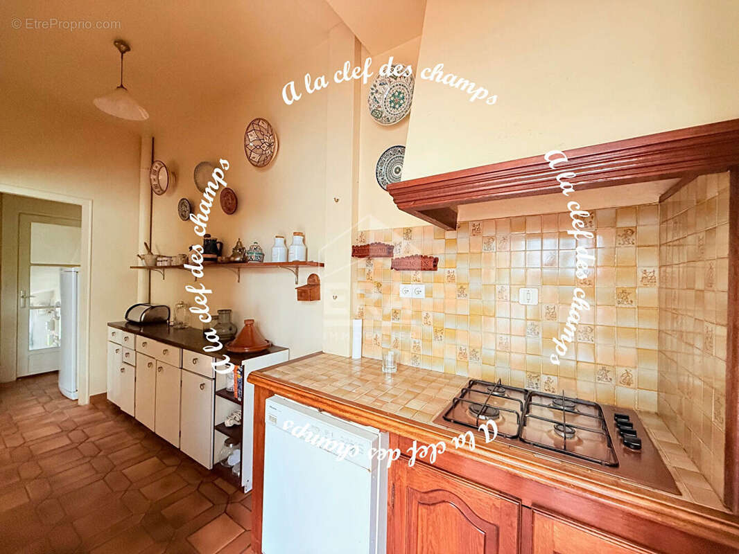 Maison à BURES-SUR-YVETTE