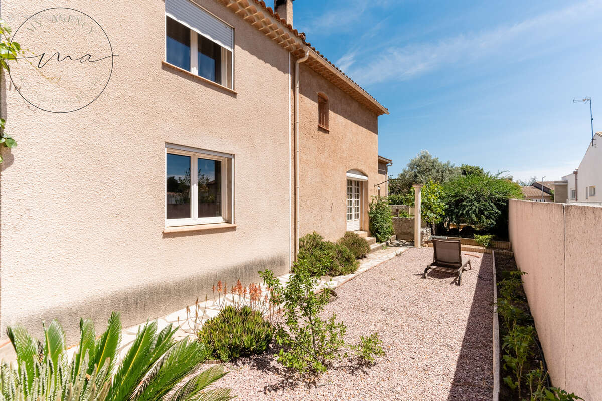 Lignan-sur-Orb   Maison de caractère 215 m2, 5 chambres, piscine, terrain 983 m2 - photo 40