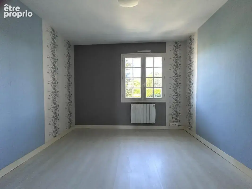 Maison familiale 4 chambres, double garage - Bignoux - photo 9