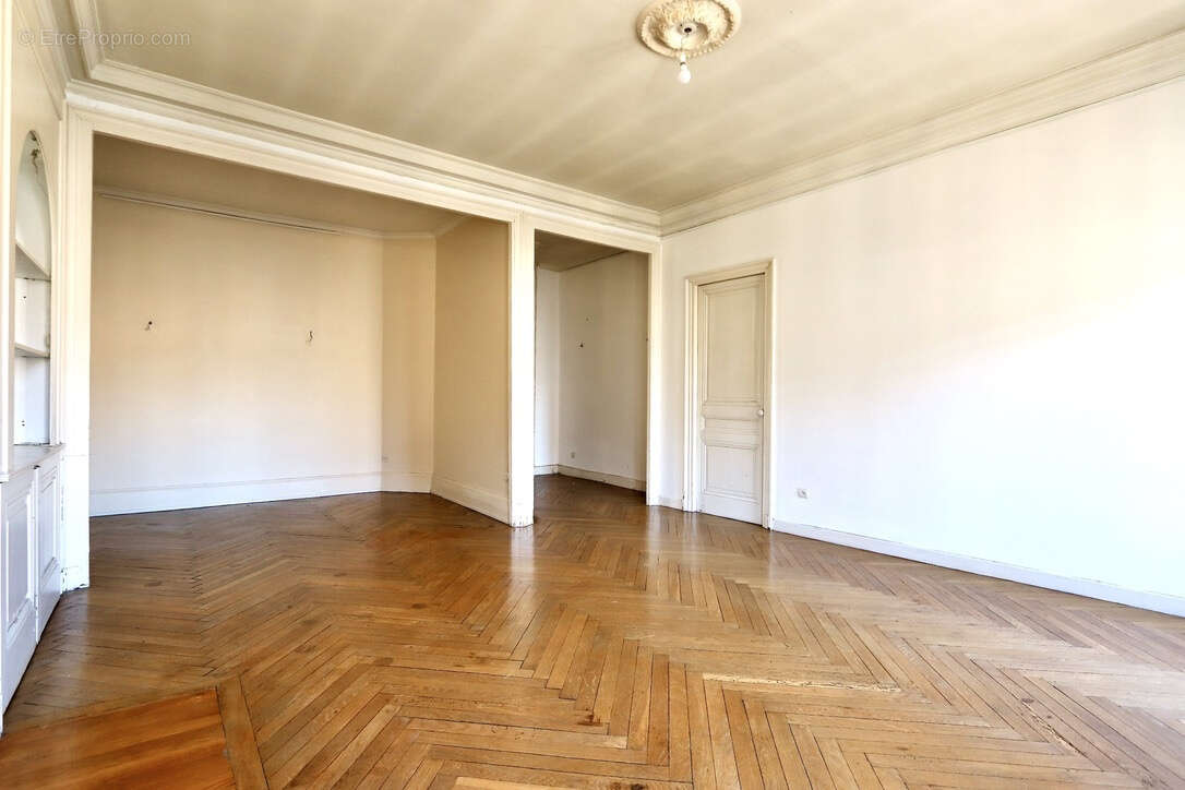 Appartement à LYON-6E
