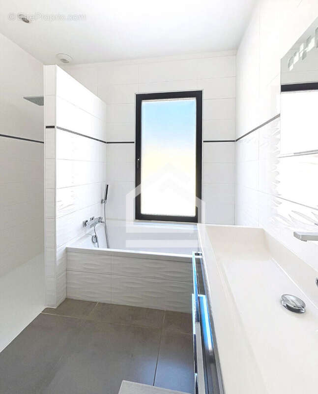 Maison à LE PIAN-MEDOC