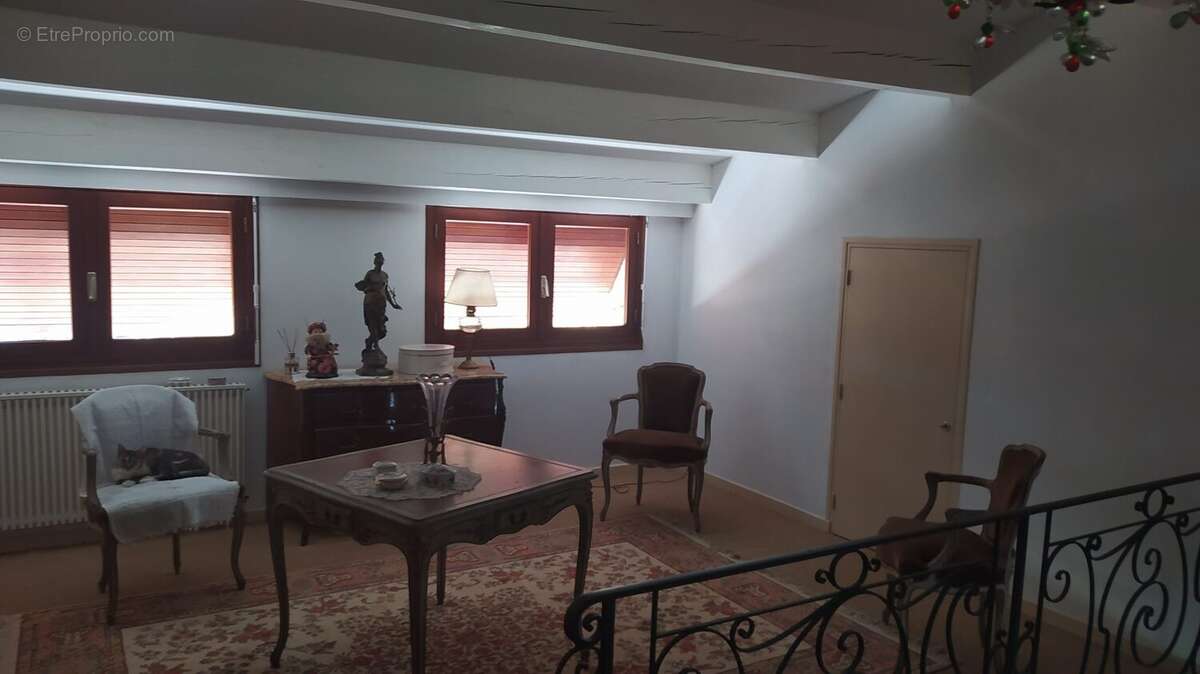 Maison 219 m² à Hagetmau  - photo 4