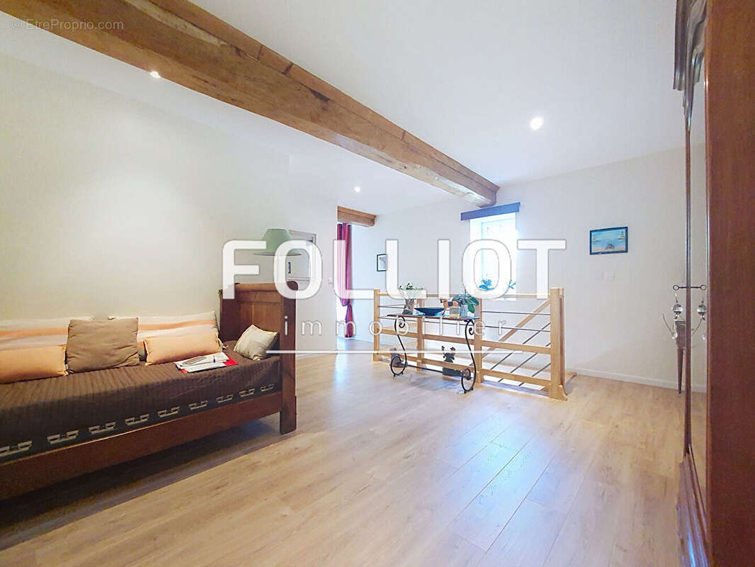 Maison à TROIS-MONTS