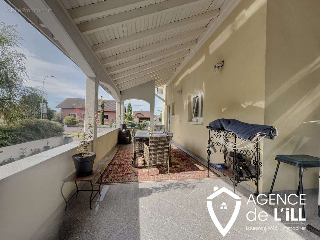 Maison 4 pièces 110 m2 avec appartement 2 pèces 51 m2 sur 361 m2 de terrain - photo 10