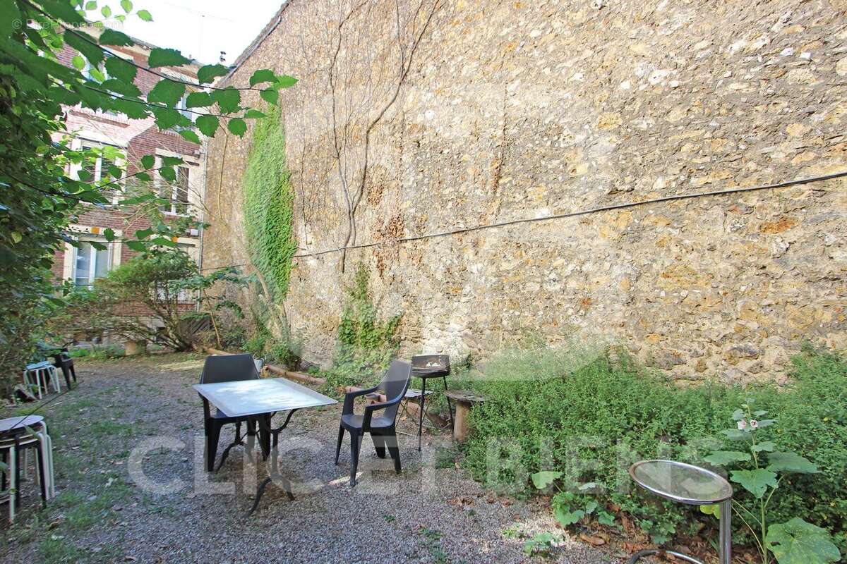 Appartement 28 m² à Versailles  - photo 7