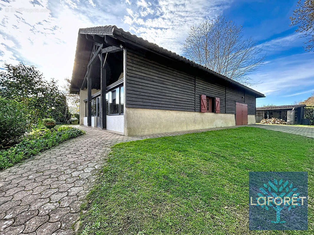 Maison à SAINT-GEOURS-DE-MAREMNE