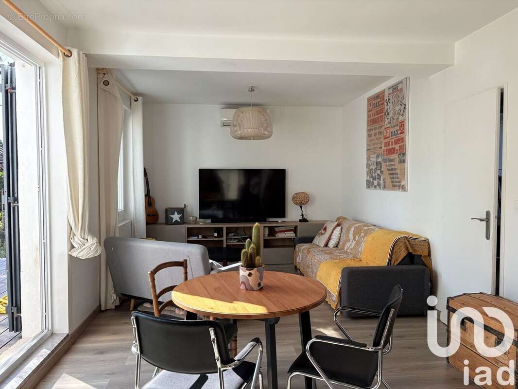 Photo 3 - Maison à BASSENS