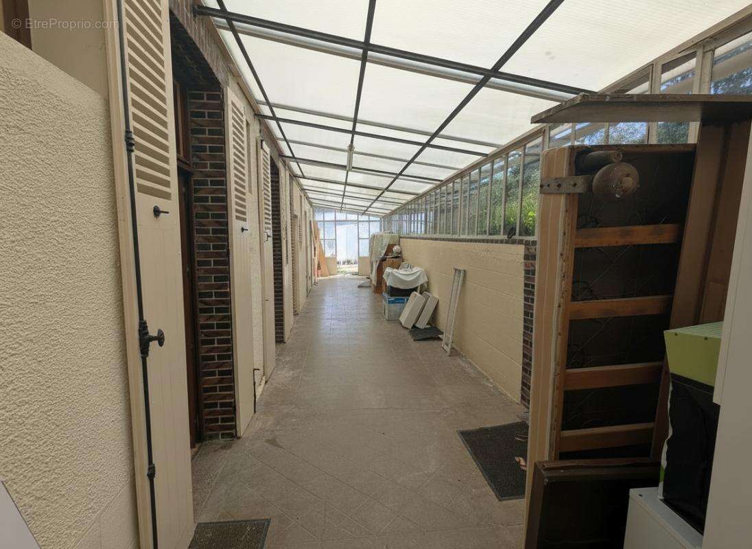 Maison bourgeoise 170m2 5 chambres Terrain 2 217m2 - photo 5