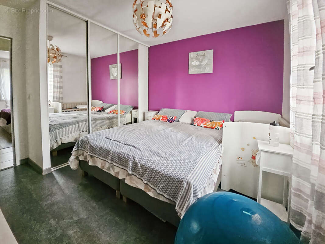 Maison à SAINT-MEDARD-D&#039;EYRANS