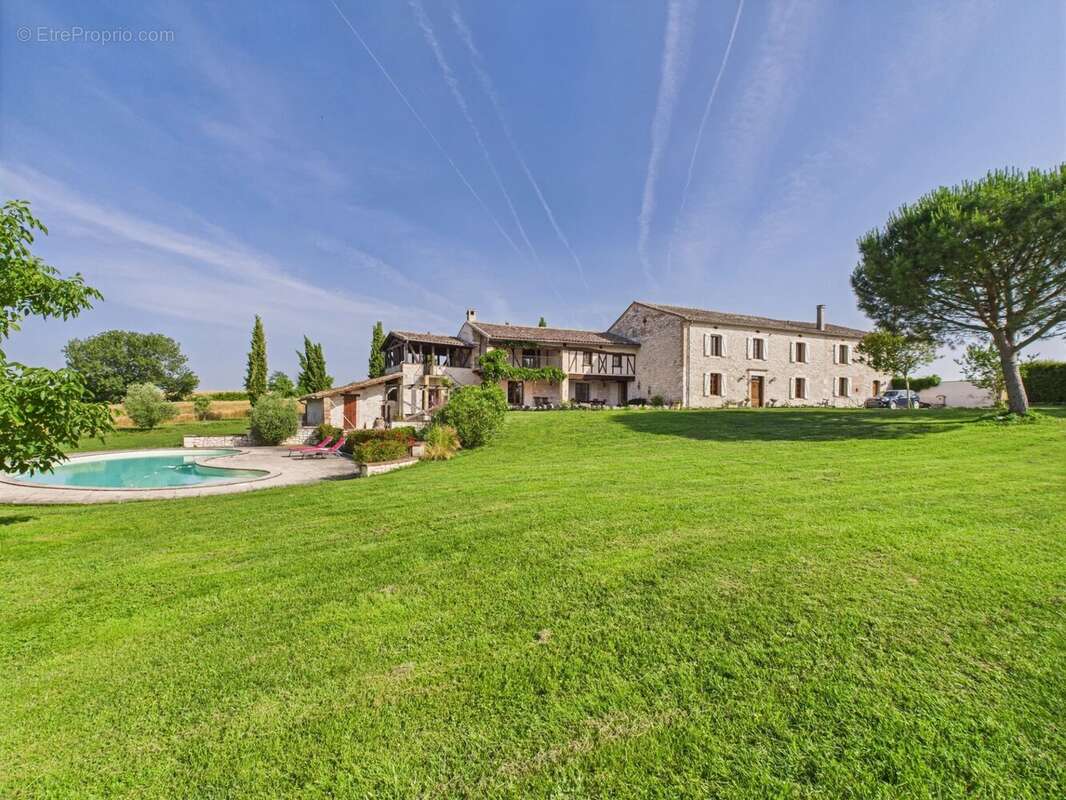 Maison à CASTELNAU-DE-MONTMIRAL