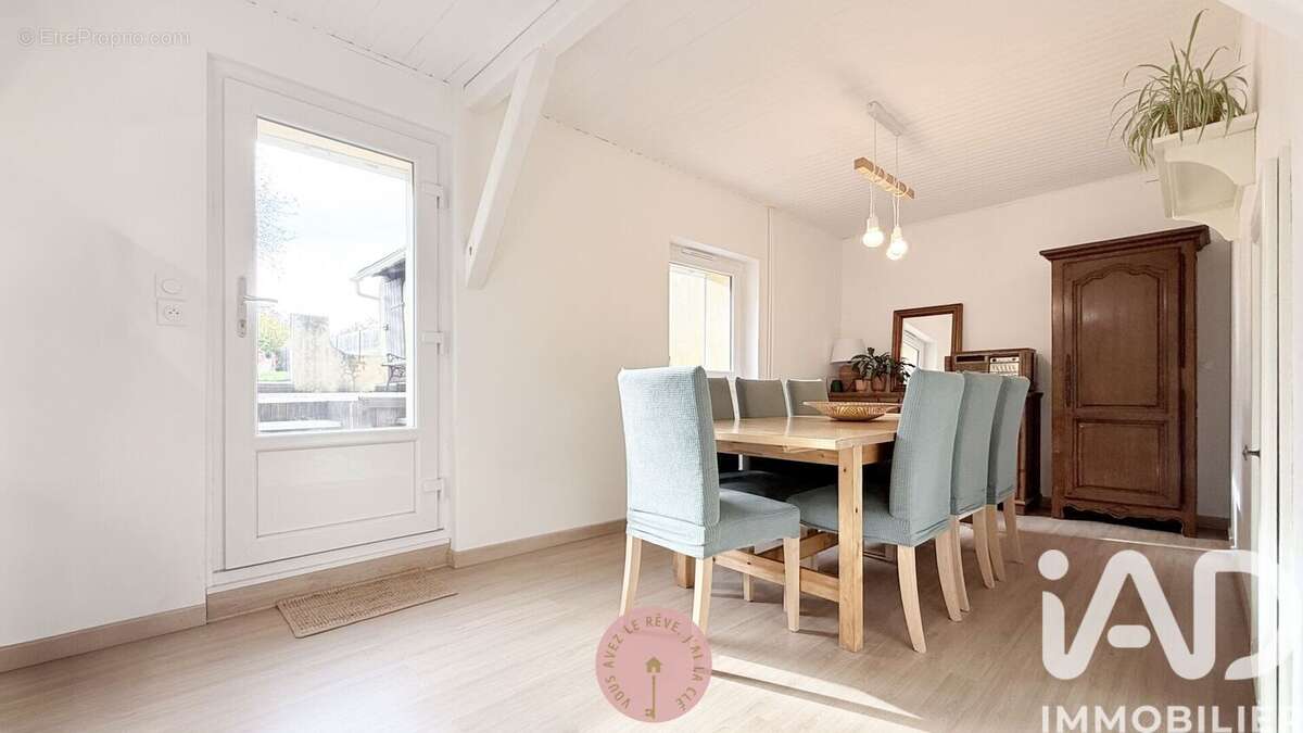 Photo 6 - Maison à COURCELLES-CHAUSSY