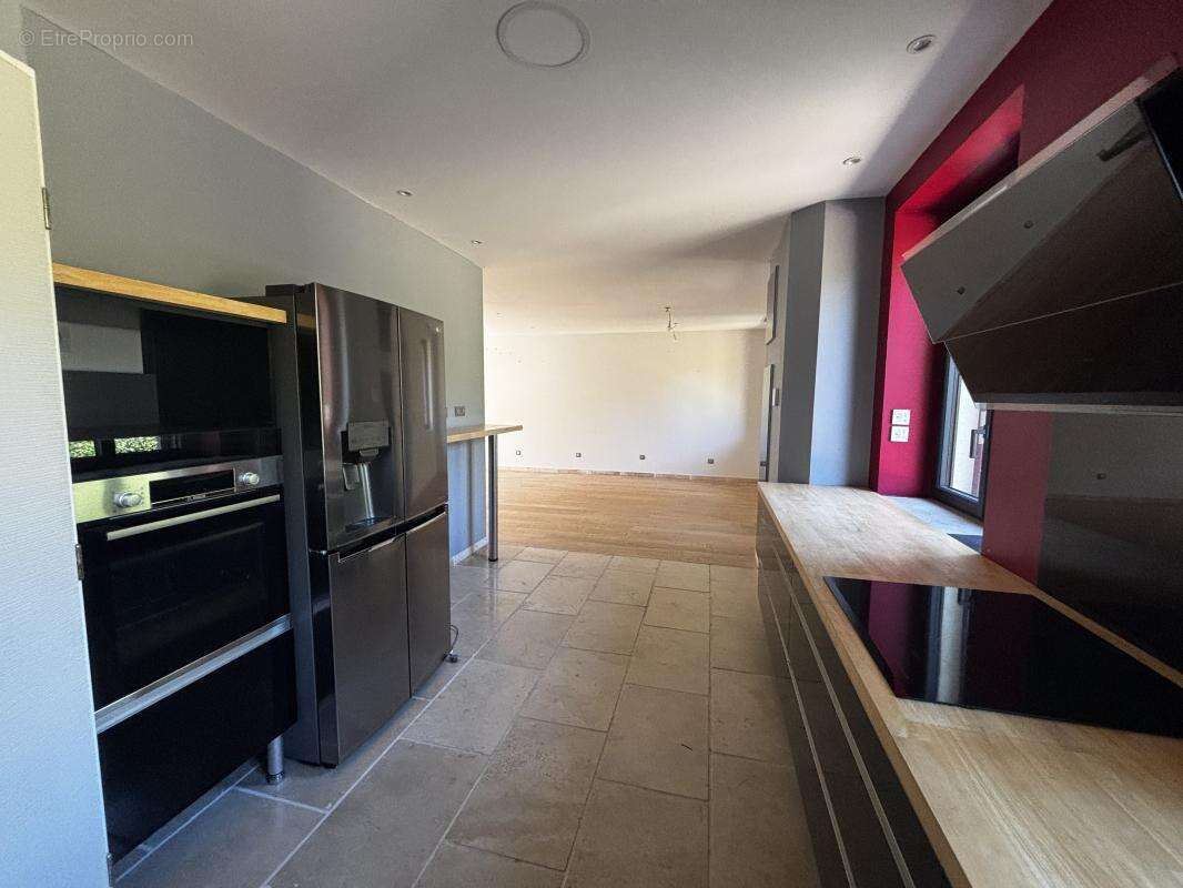 Maison 60 m² à Cagnac-Les-Mines  - photo 2