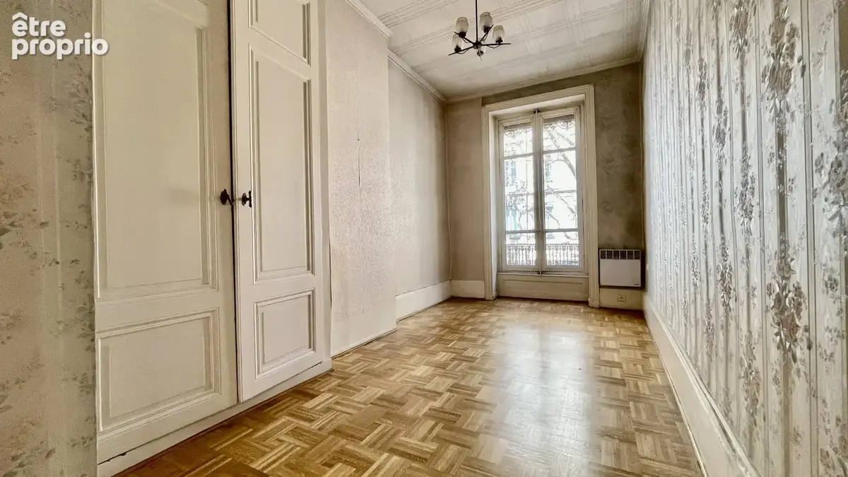 Spacieux appartement de 107 m2 / charme de l'ancien / lyon 6 - photo 7