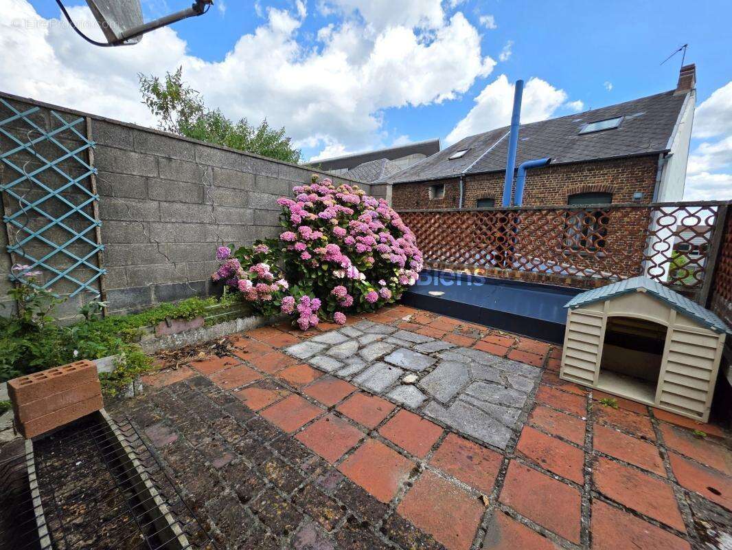 Maison 132 m² à Maubeuge avec 4 chambres, garage et jardin - photo 13