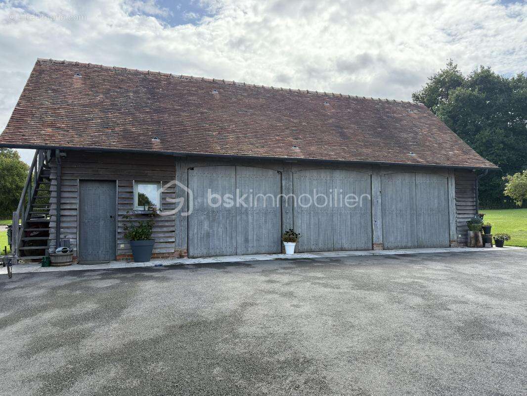 Maison à PONT-L&#039;EVEQUE