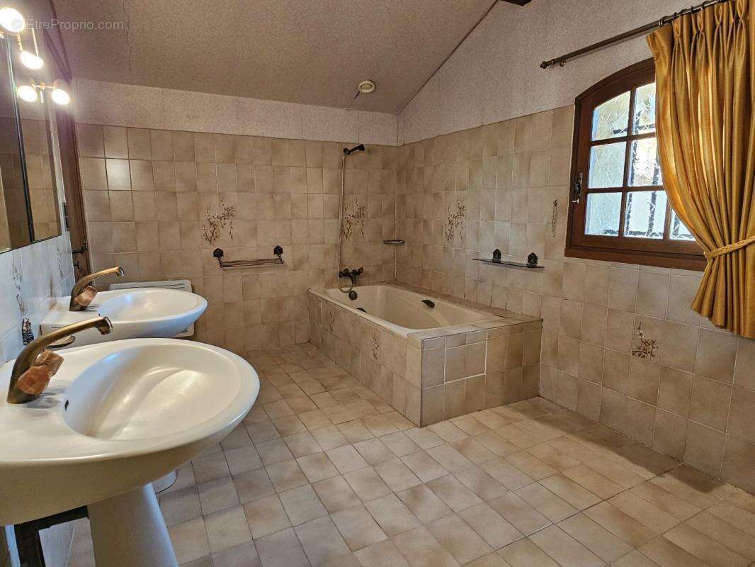 Maison à LABARTHE-SUR-LEZE